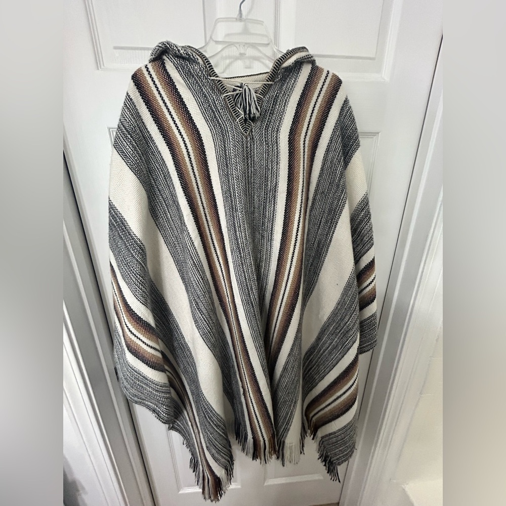 Gamboa Mens One Size 100% Alpaca Wool Poncho